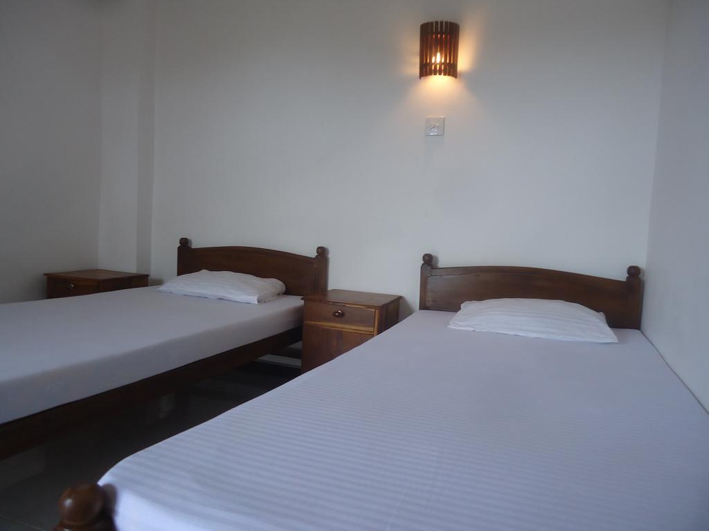 Shining Line Hotel Koggala Luaran gambar